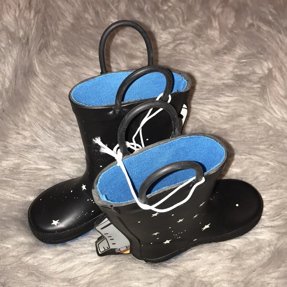 NEW! Carter’s Rain Boots 4-D Space Rocket Shoes size 4